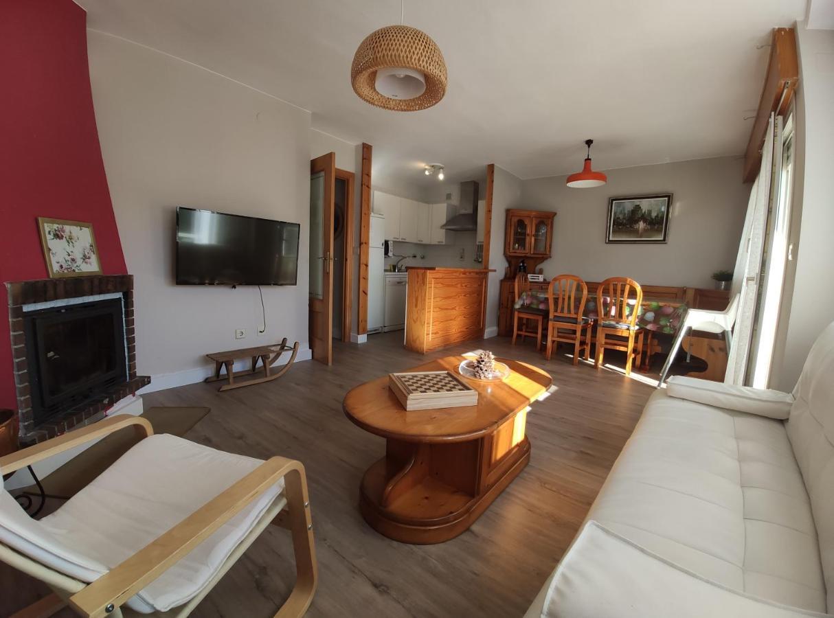 Gabardito 2 Appartement Villanúa Buitenkant foto